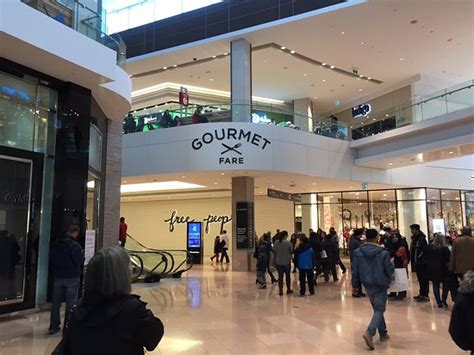 THE 10 CLOSEST Hotels to Sherway Gardens, Toronto.